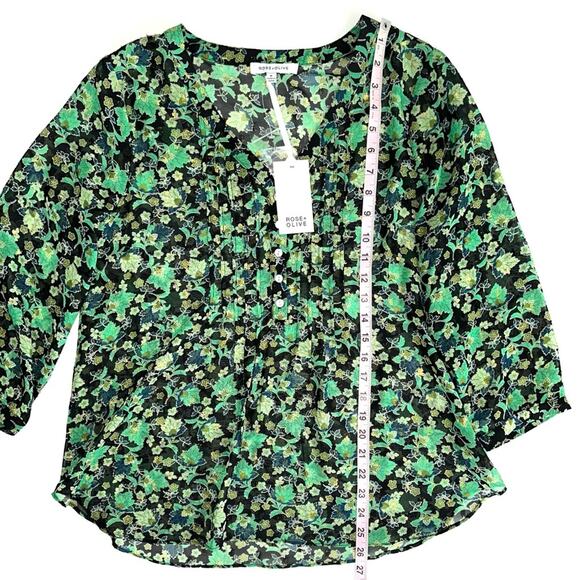 NWT Rose & Olive Green Metallic Floral Blouse Size Medium - Picture 12 of 12